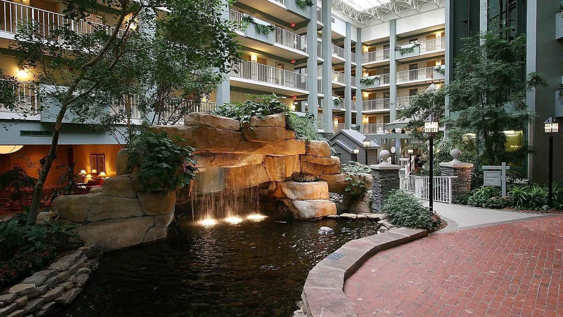 Hotel Embassy Suites Pittsburgh - International Airport Coraopolis