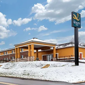 Inn Quality, Coraopolis